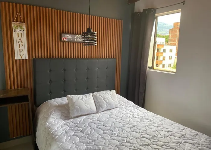 34 Bello Apartamento En La Mejor Zona De Medellin Laureles Estadio 2 Hab 2 Banos